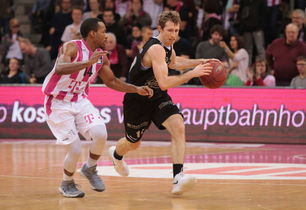 当防线被打 当防线被打