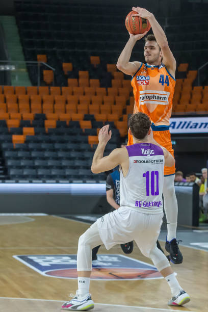 键球上的果 键球上的果