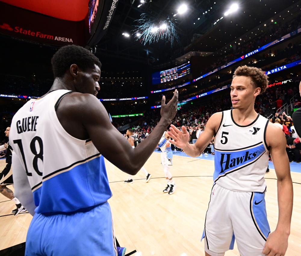 正以其卓越 正以其卓越